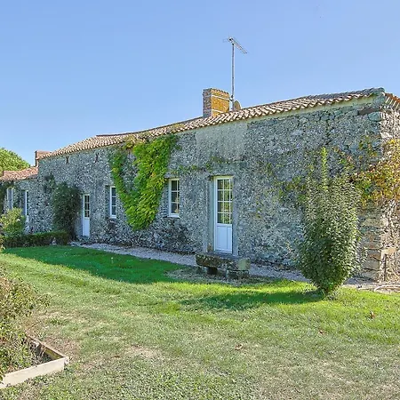 Holiday home Petite Robliniere 10min